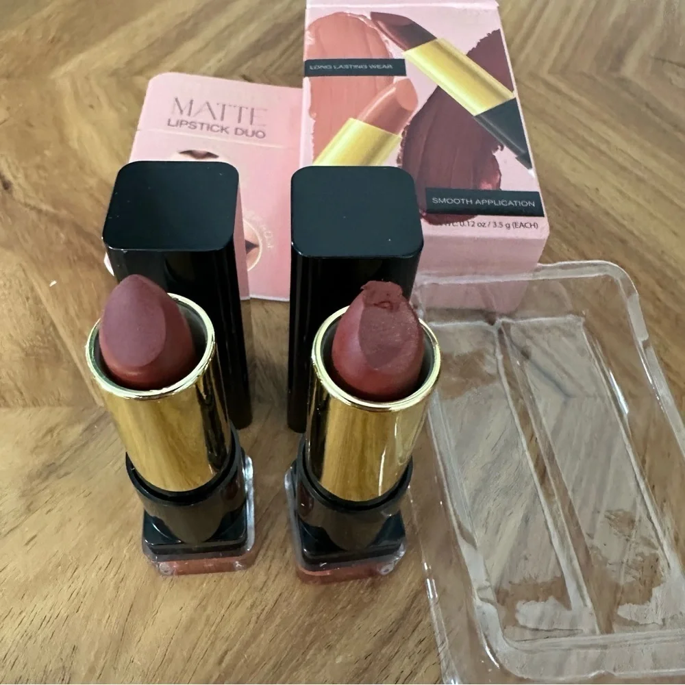 Ellen Tracy Matte Lipstick Duo - 2 Deep Rose NEW Long Lasting Smooth Wear READ